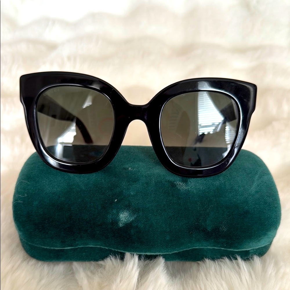 Gucci Black Sunglasses
